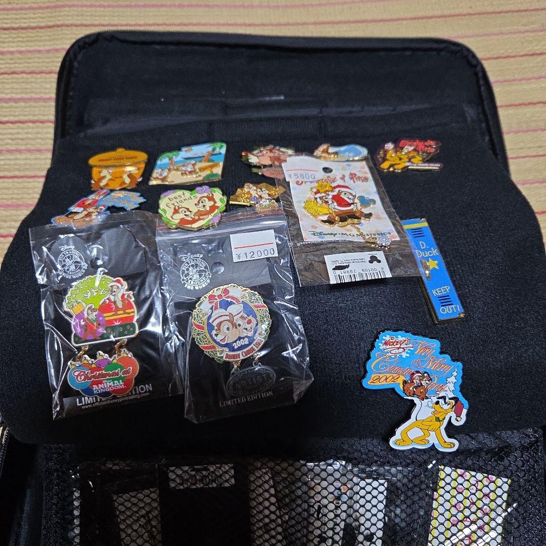 ディズニーピンバッチバックごと