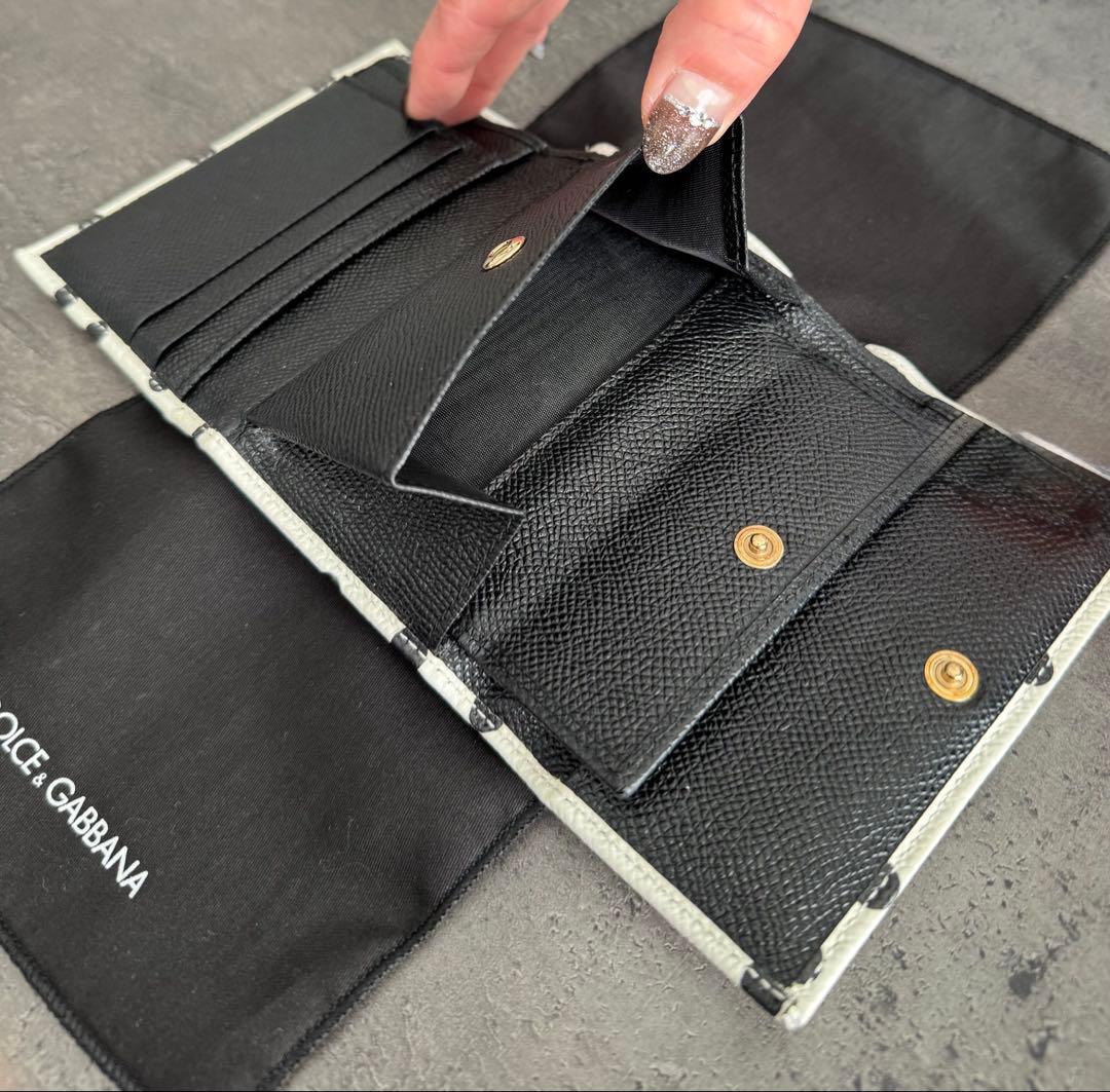 DOLCE & GABBANA ドット柄三つ折り財布