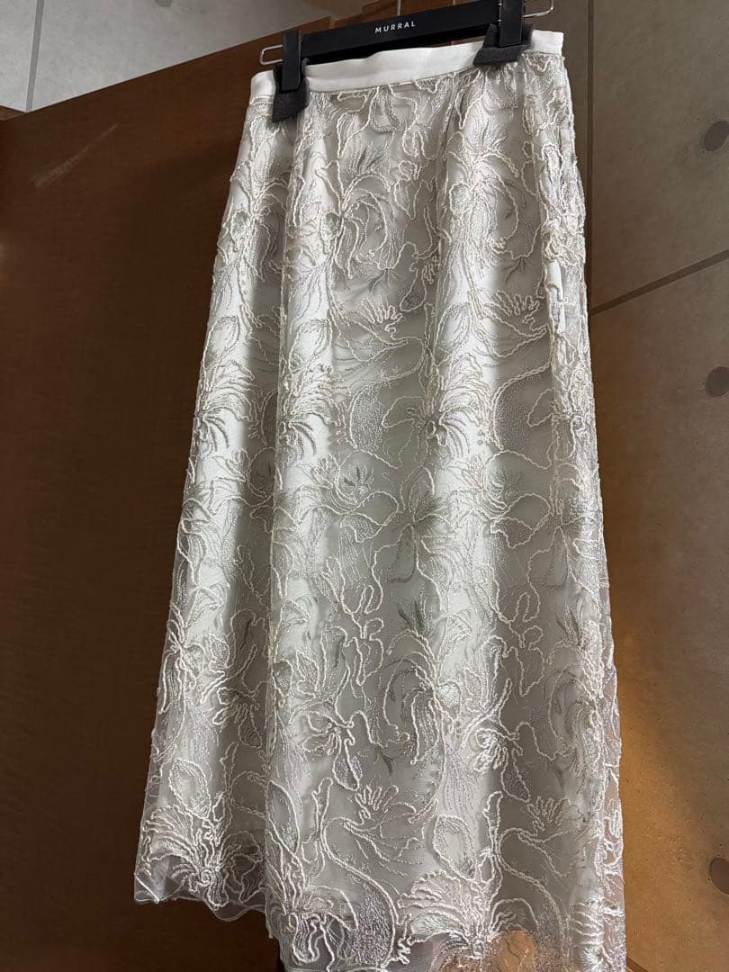 専用です。MURRAL Seem flower lace skirt 訳あり