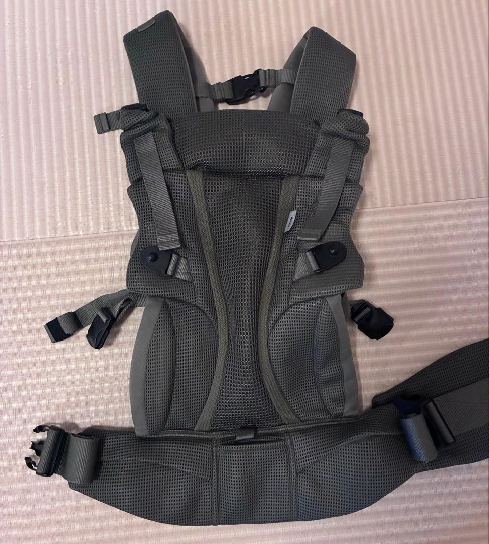 【美品】アップリカ　ラクリス ライトカーキ