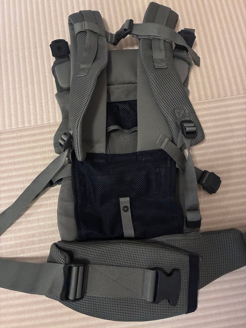 【美品】アップリカ　ラクリス ライトカーキ