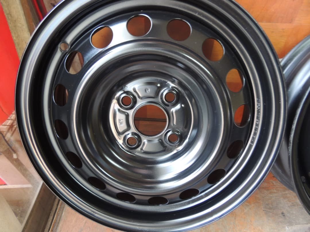 C123 15x5J 4穴 スチールホイール 4本 カローラフィルダー アクア
