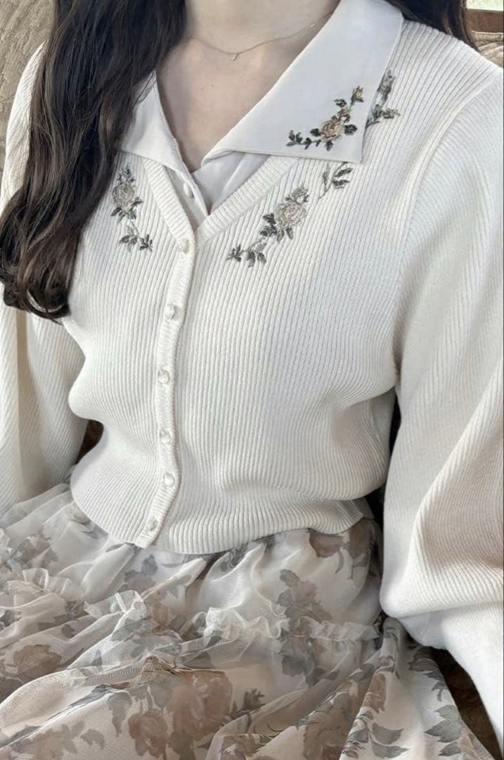 新品ローズ刺繍リブニットカーディガン　offwhite