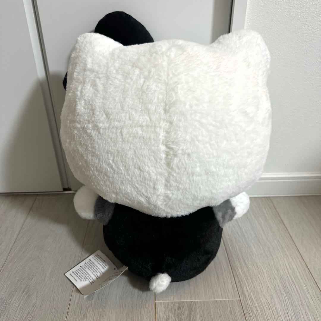 【ユキ】【新品タグ付き】ハローキティ 特大ぬいぐるみ モノクロドール GJ