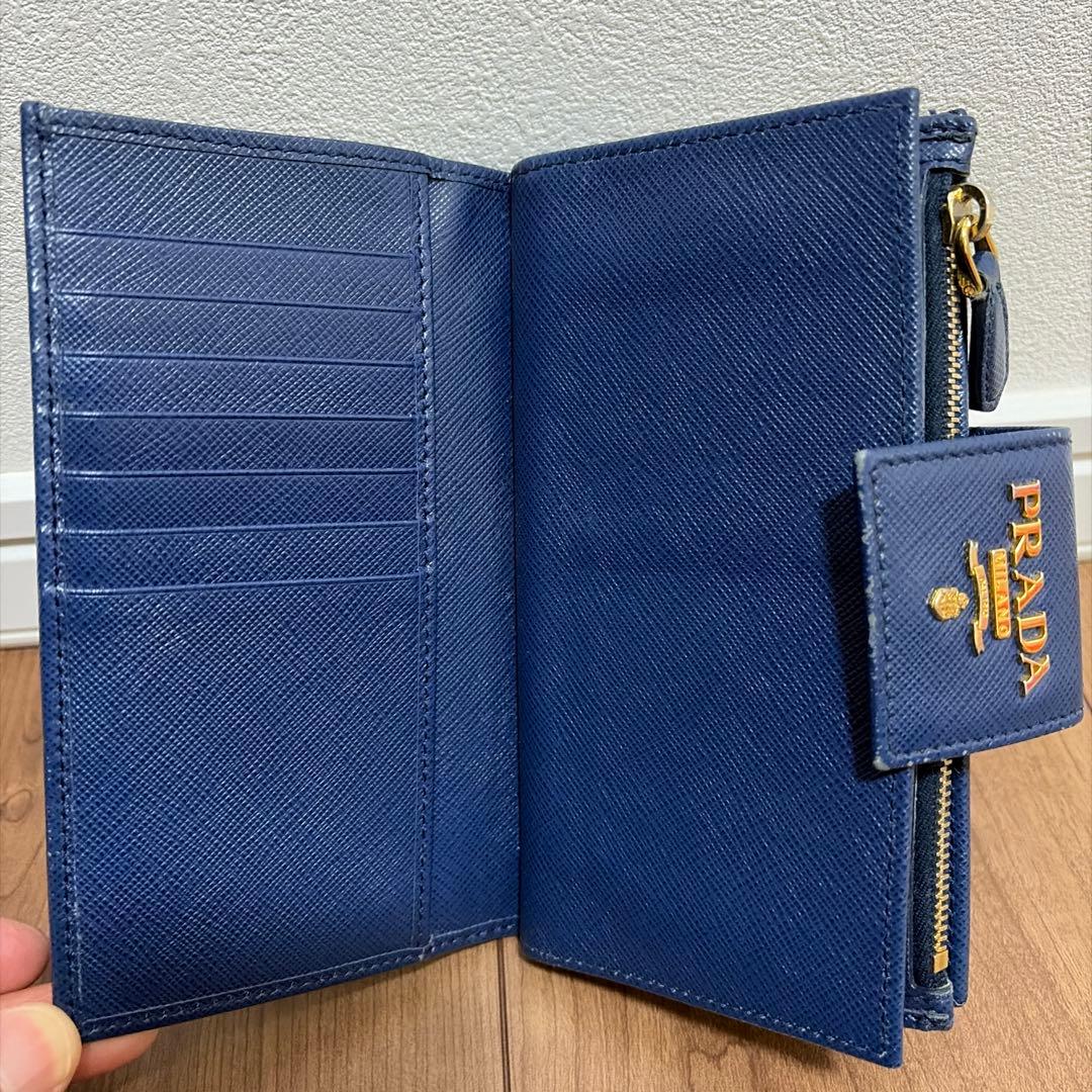 T*i様 PRADA 二つ折り財布 ネイビー レザー