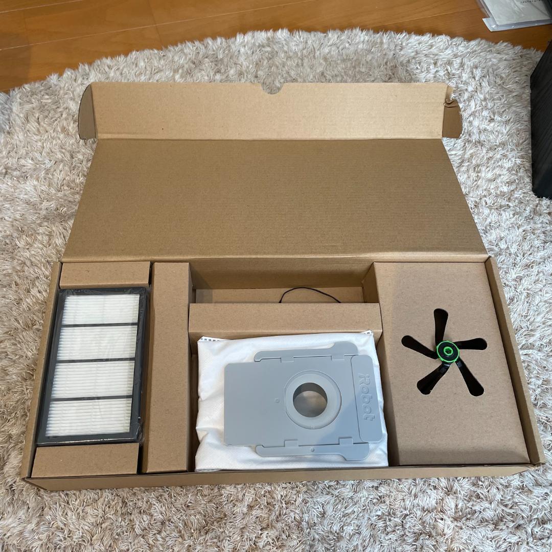 iRobot ルンバs9+ 定価18万 自動ごみ収集機能付き