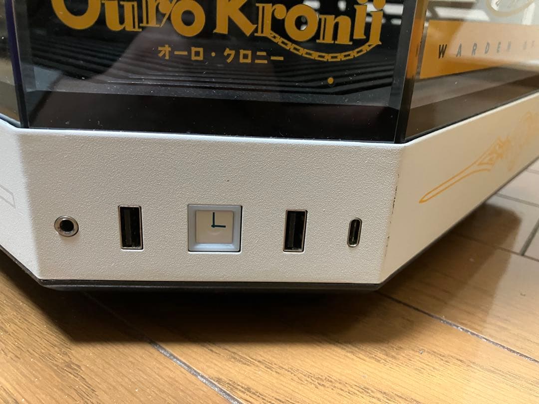 Hyte Y60 Outlo Kroniiコラボ