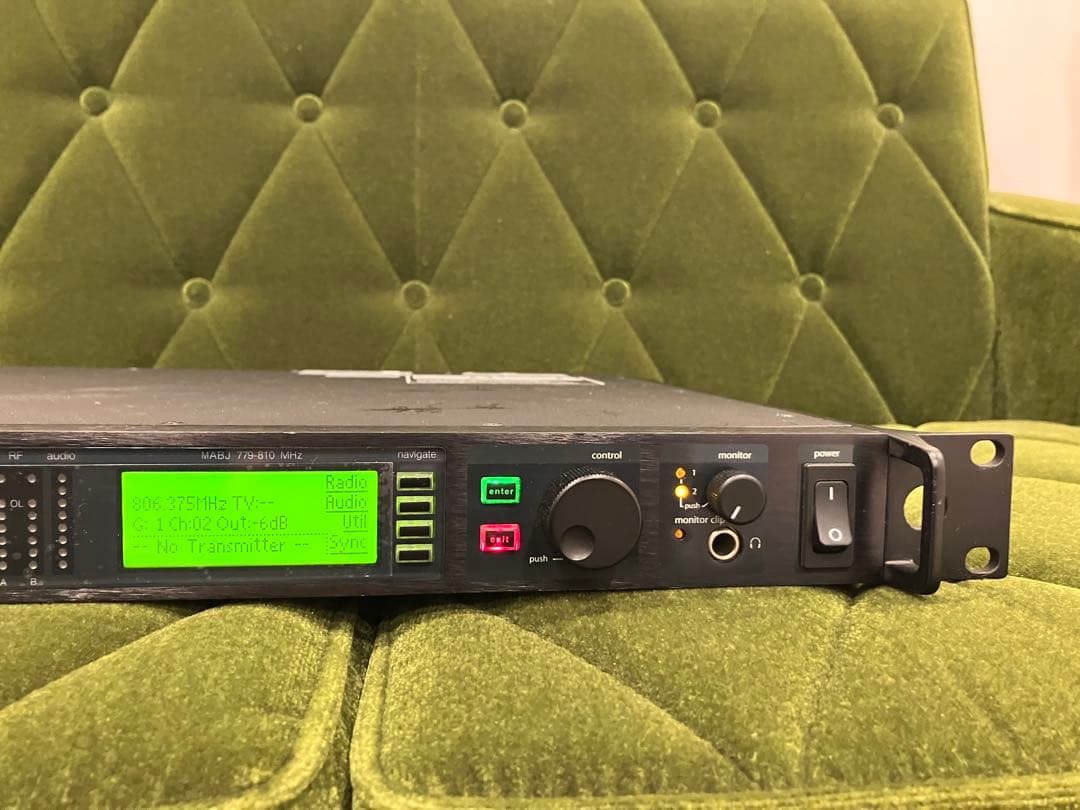 SHURE UHF-R MW4D MABJ B帯ワイヤレス受信機