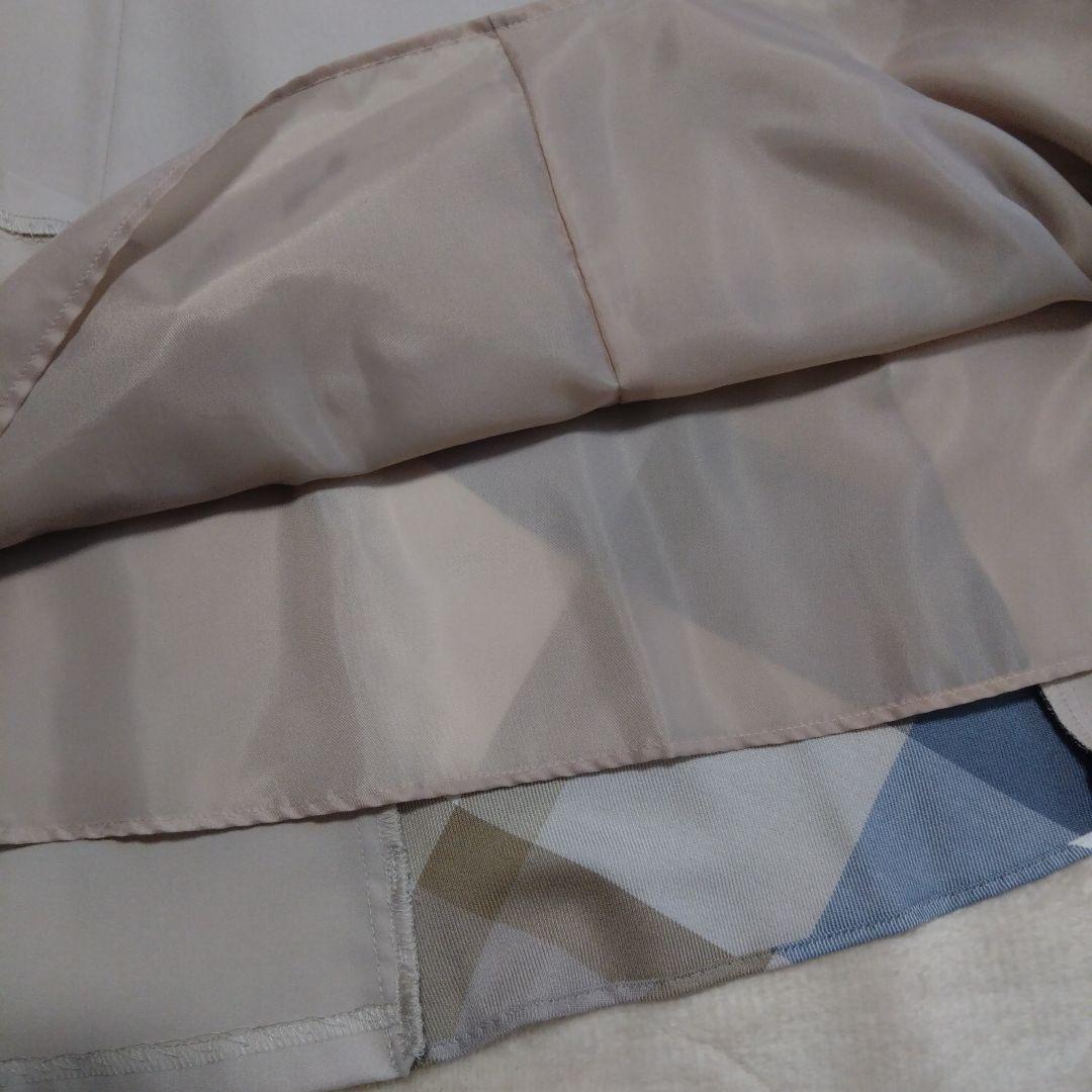 ブルーレーベルクレストブリッジ　トレンチスカート