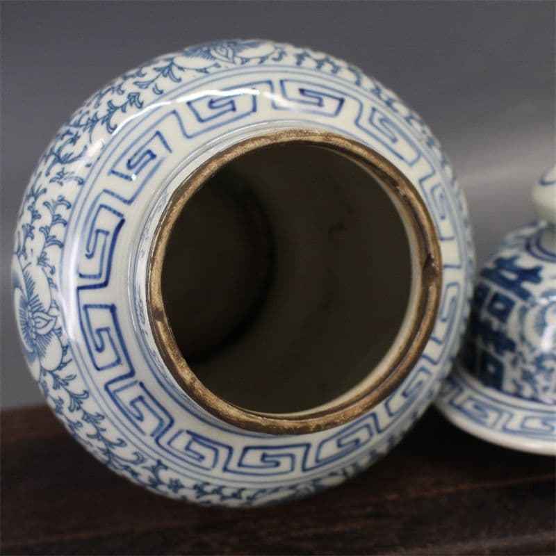 清青花双喜纏枝紋将軍蓋缶 景徳鎮 陶磁器 装飾品 現代工芸品 美術品 置物