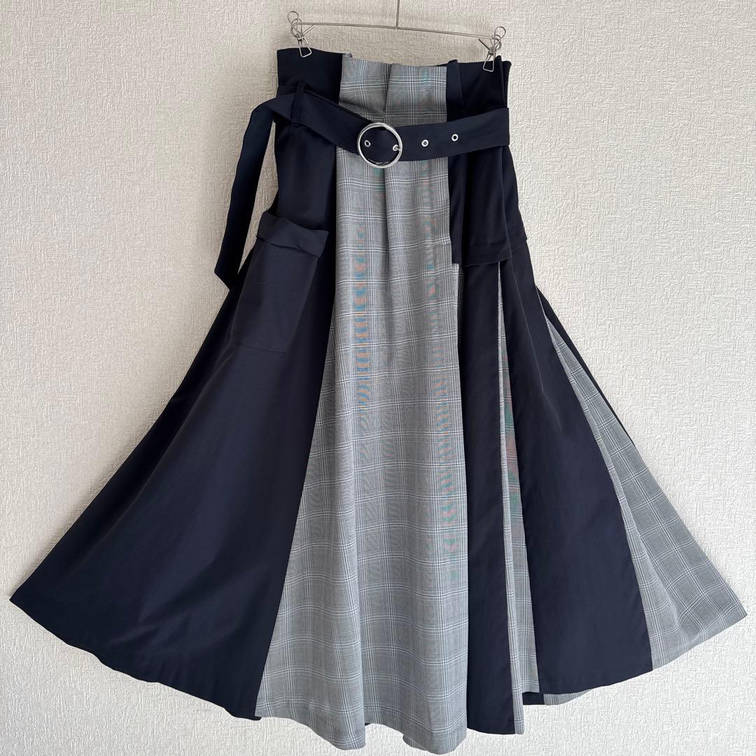 【かなり希少】FURFURアシンメトリータック｜ロングスカート｜ネイビー系｜F