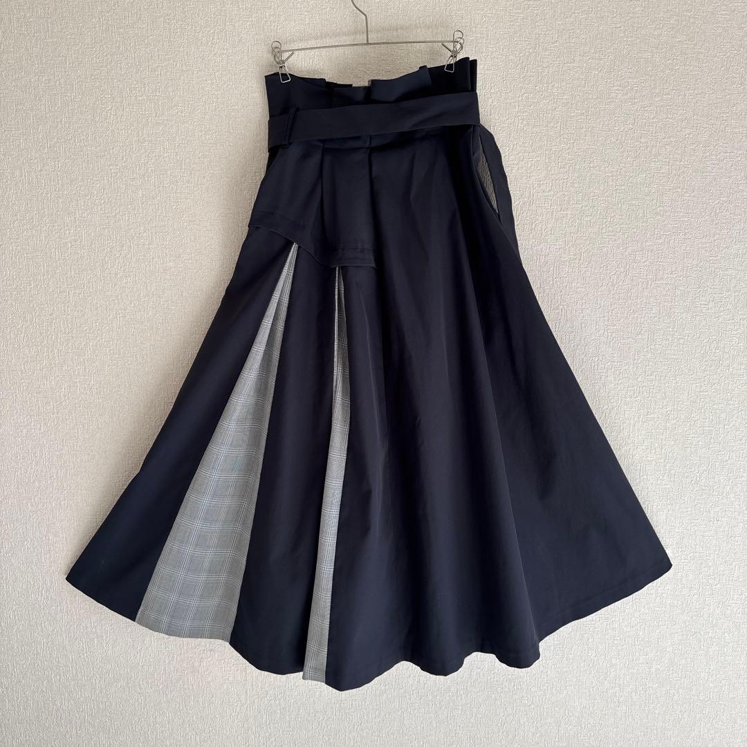 【かなり希少】FURFURアシンメトリータック｜ロングスカート｜ネイビー系｜F