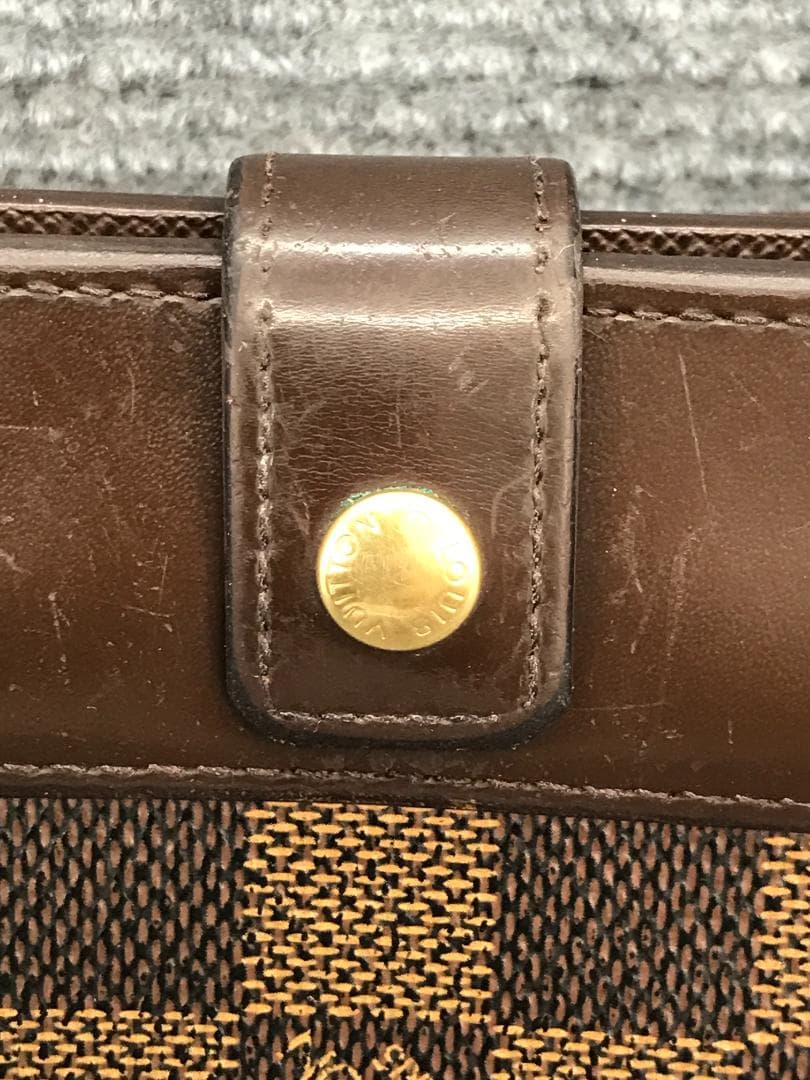 LOUIS VUITTON　ルイヴィトン　二つ折り財布　ダミエ　262