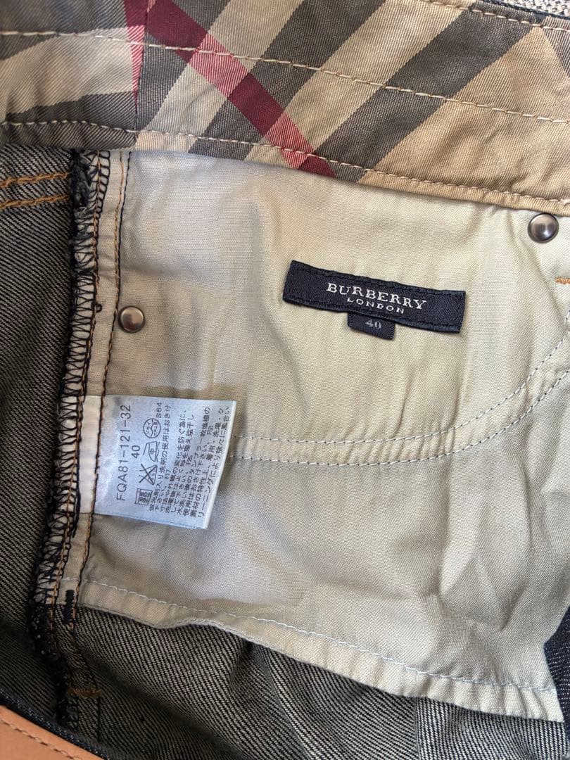 バーバリー burberry デニムパンツ ジーンズ 試着のみ サイズ40