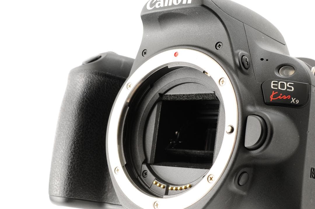【美品】 キャノン Canon EOS Kiss X9 ボディ ブラック