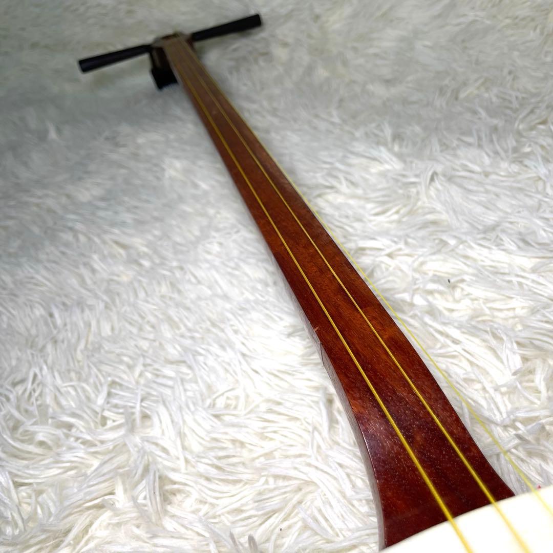 三味線　中棹（太さ　約2.8cm）　破れなし