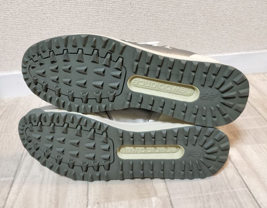ニューバランスゴルフ　シューズ　　24.5cm