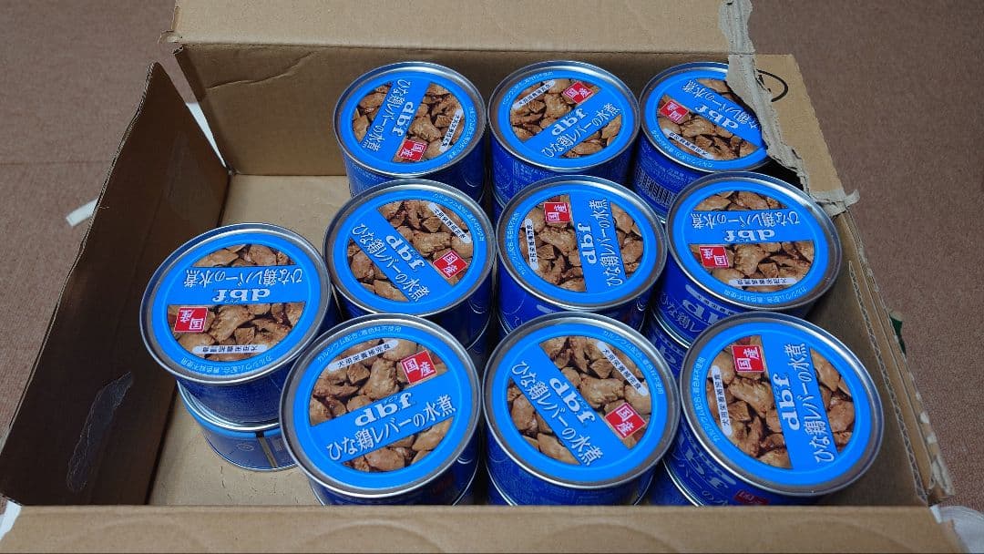 dbf 犬用缶詰、ひな鶏レバーの水煮&まぐろ白身 150g缶をセットで。