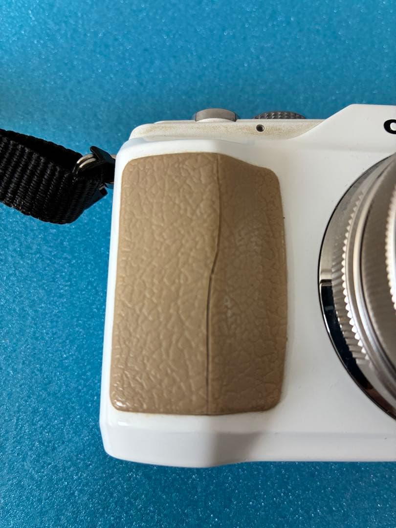 OLYMPUS PEN E-PL2 ダブルズーム　パンケーキ レンズ セット