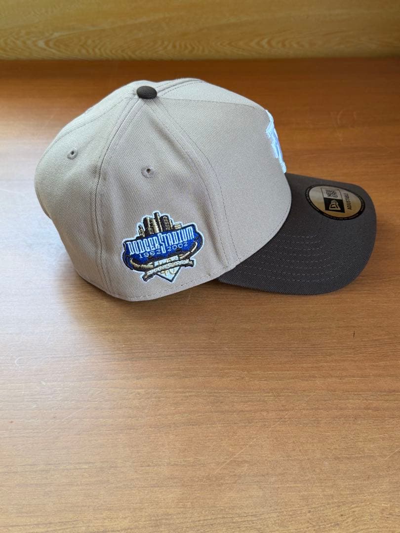 NEW ERA 9FORTY A-FRAME LA逆ロゴ