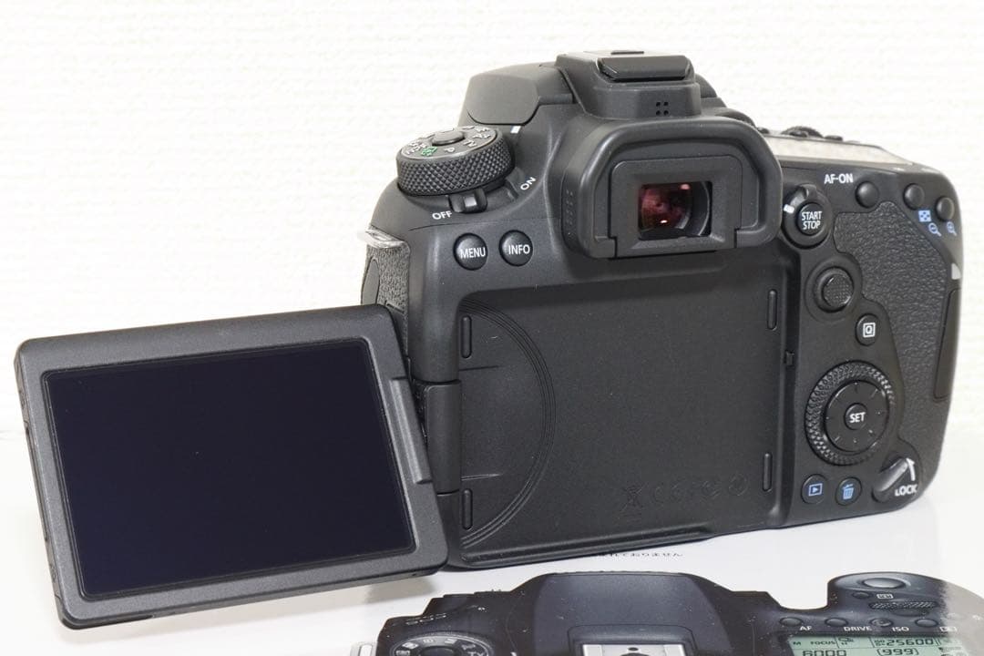 Canon EOS 90D ボディ