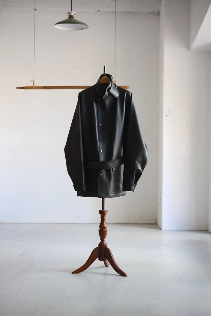 定価16.5万円 HEUGN Dan ブルゾン 2 美品 黒