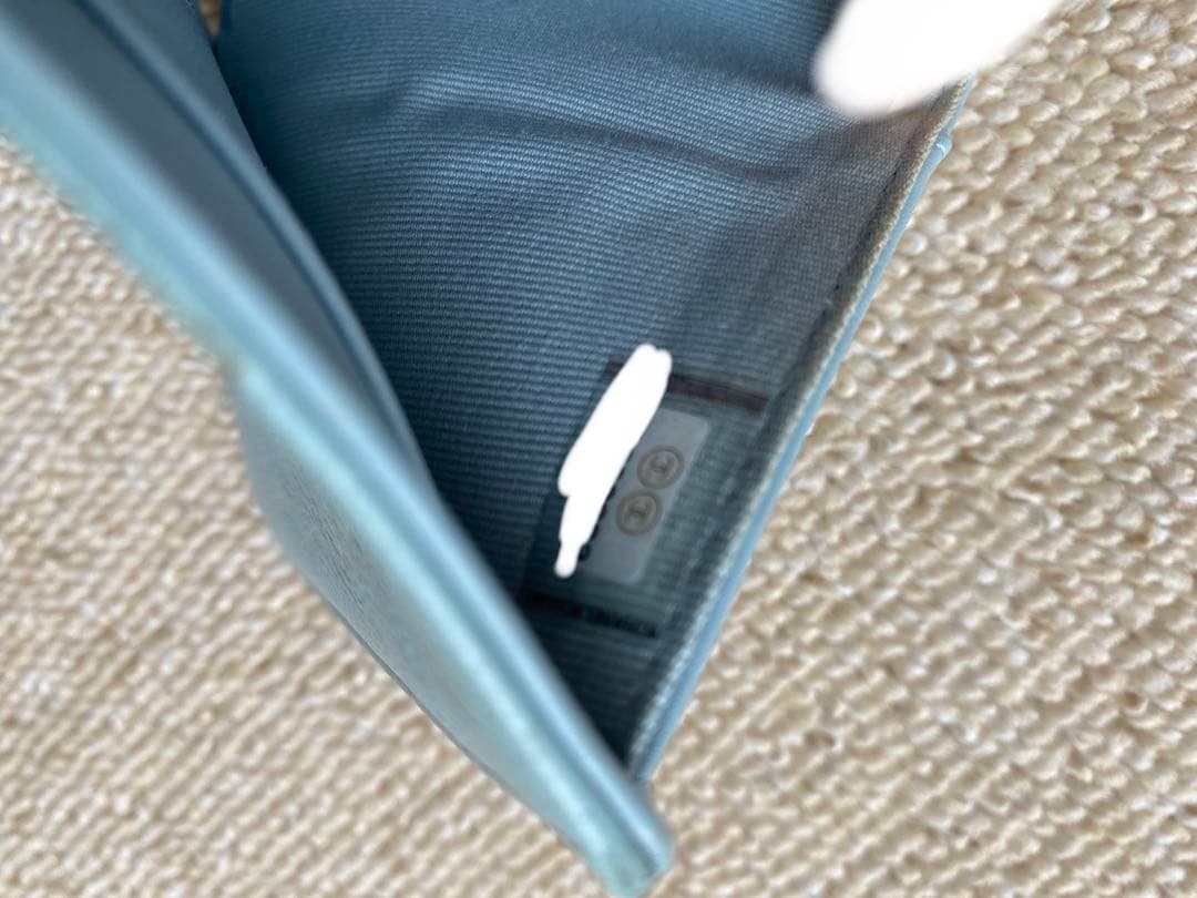 CHANEL 三つ折財布 水色