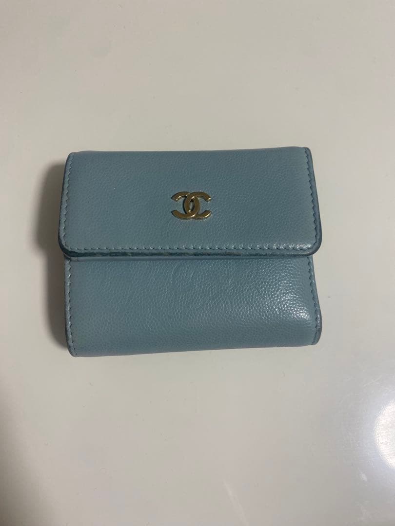 CHANEL 三つ折財布 水色