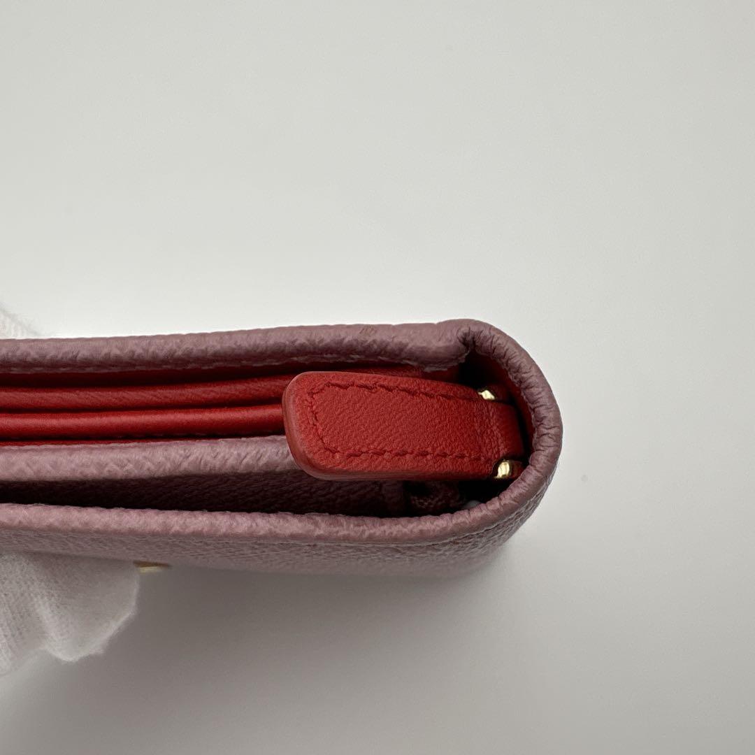 BVLGARI ブルガリ ピンクレザー三つ折り財布　裏地赤　箱・品質証明書付き