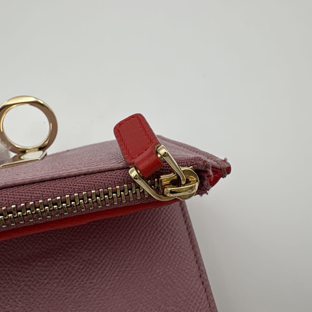 BVLGARI ブルガリ ピンクレザー三つ折り財布　裏地赤　箱・品質証明書付き