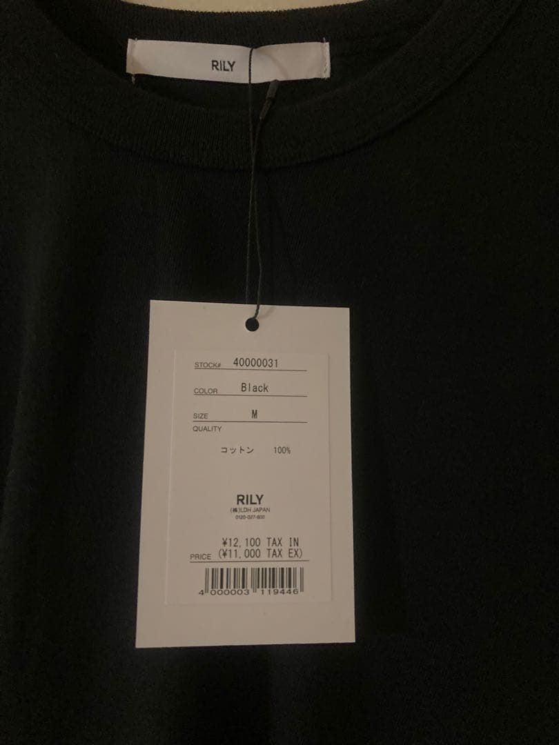 Rily ブラック Tシャツ 未使用タグ付き