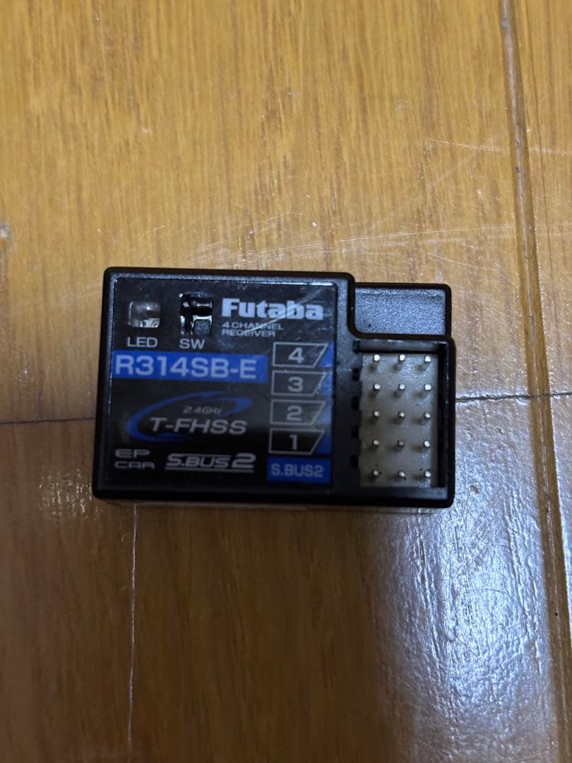 Futaba R314SB-E & Corona C4SF-HV 受信機セット