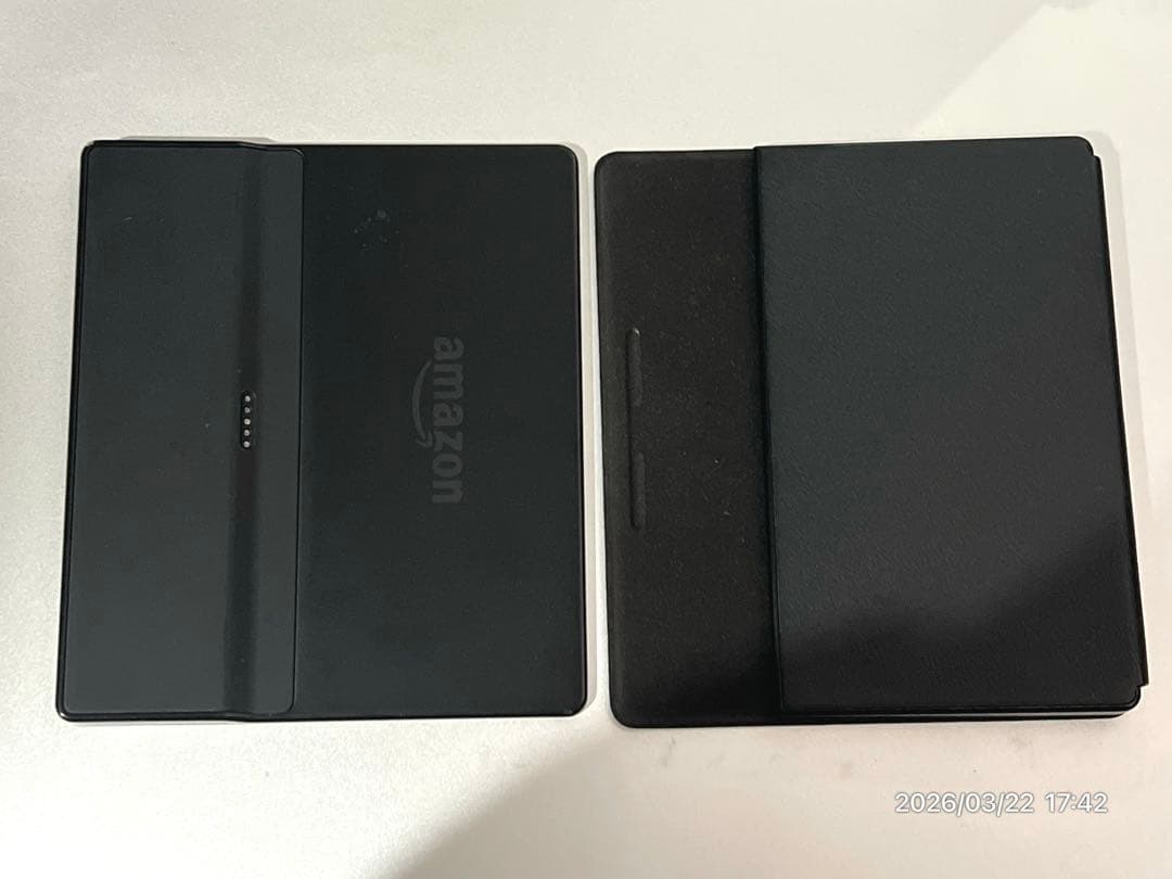Kindle Oasis 8世代 本体(訳アリ)＋純正バッテリー内蔵革カバー