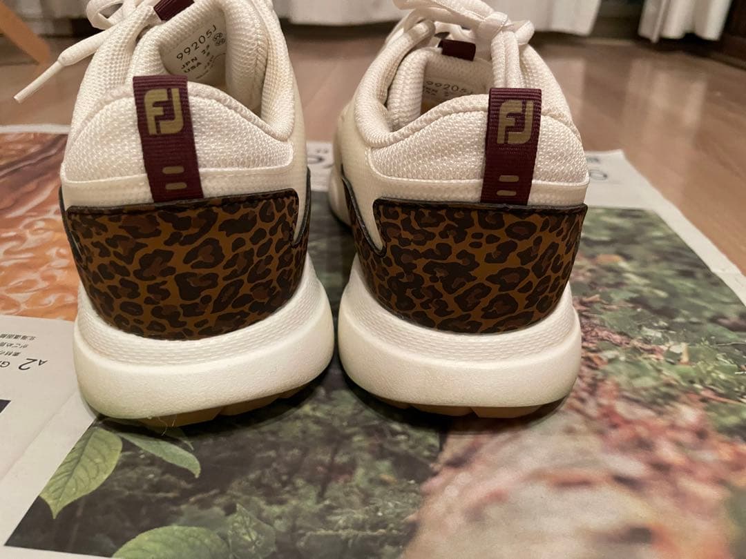 FootJoy ゴルフシューズ 女性用 ホワイト ヒョウ柄　25センチ
