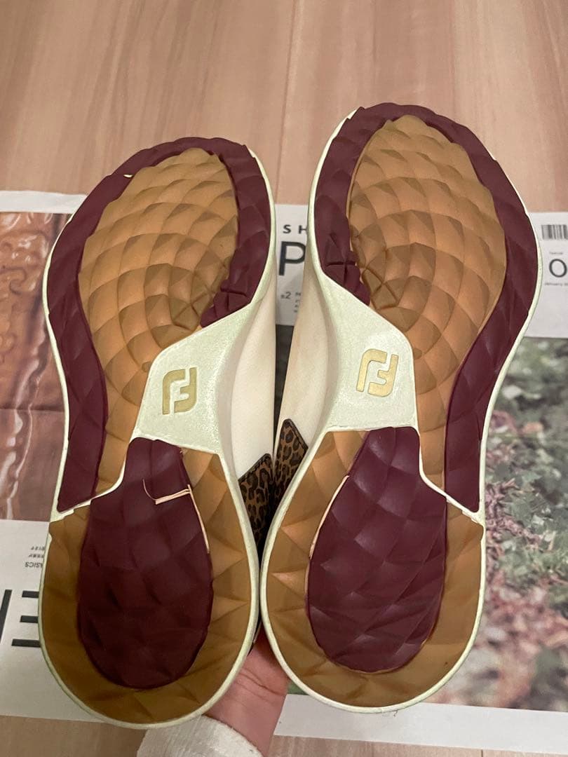 FootJoy ゴルフシューズ 女性用 ホワイト ヒョウ柄　25センチ
