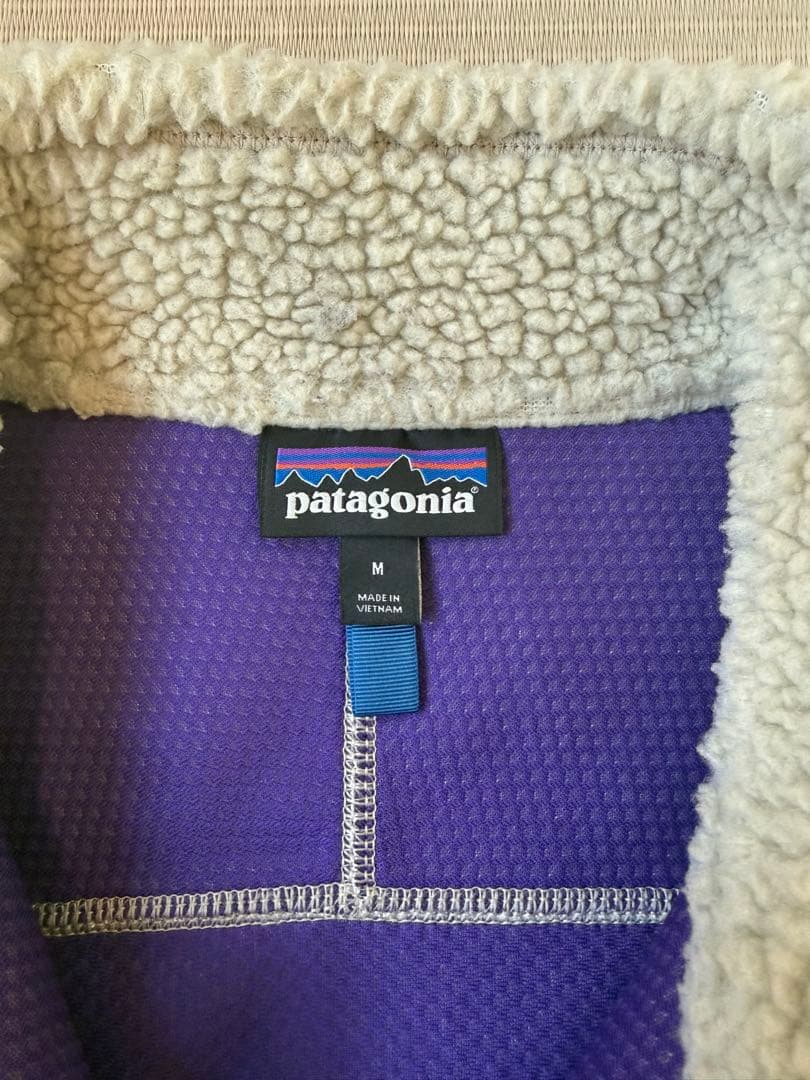 patagonia フリースベスト M クリーム/パープル
