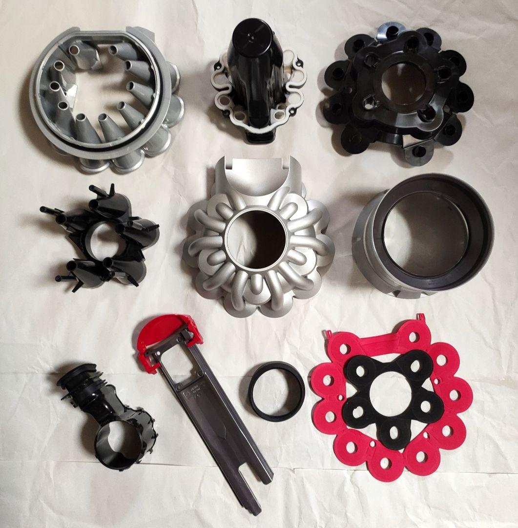 割引中ダイソンV8SV25掃除機＋マキタ18vアダプターセット分解清掃済み動作品