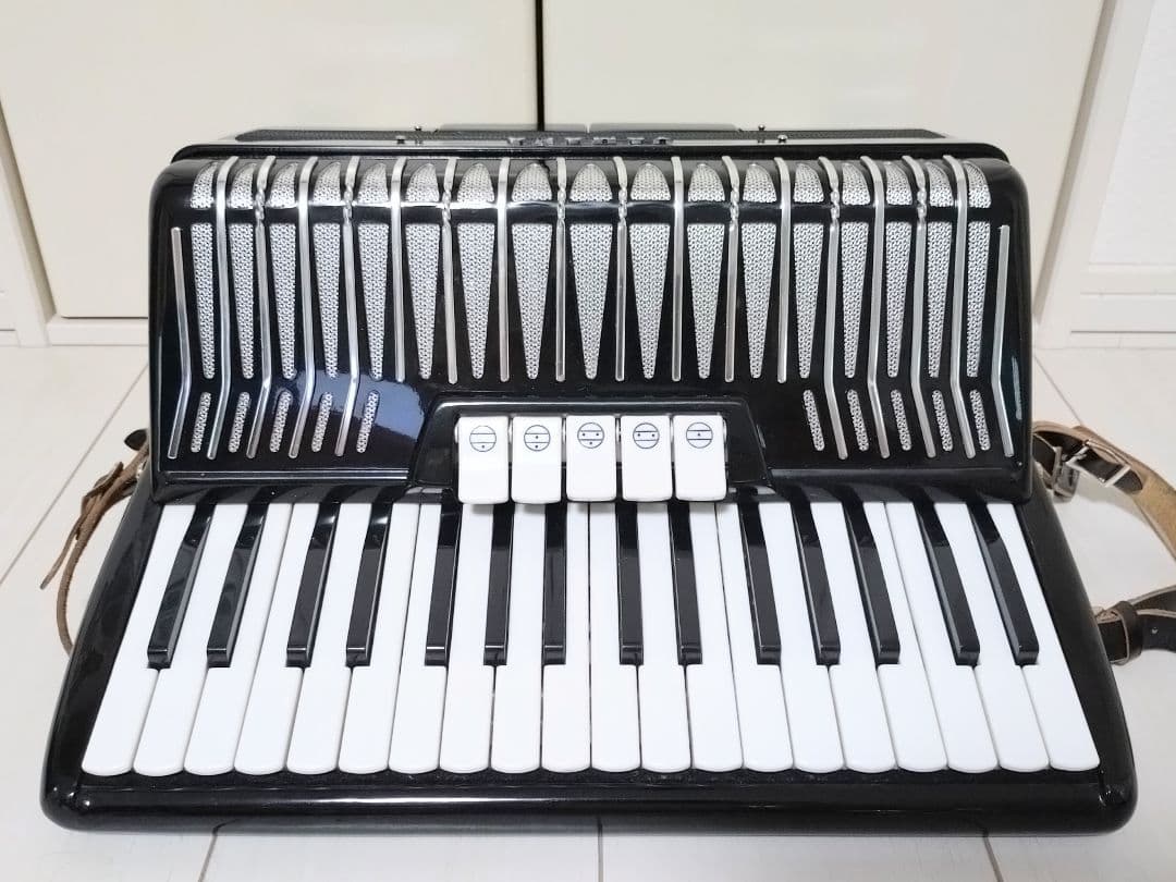 【廃盤】　YAMAHA YA-80 アコーディオン　独奏高級モデル　ヤマハ