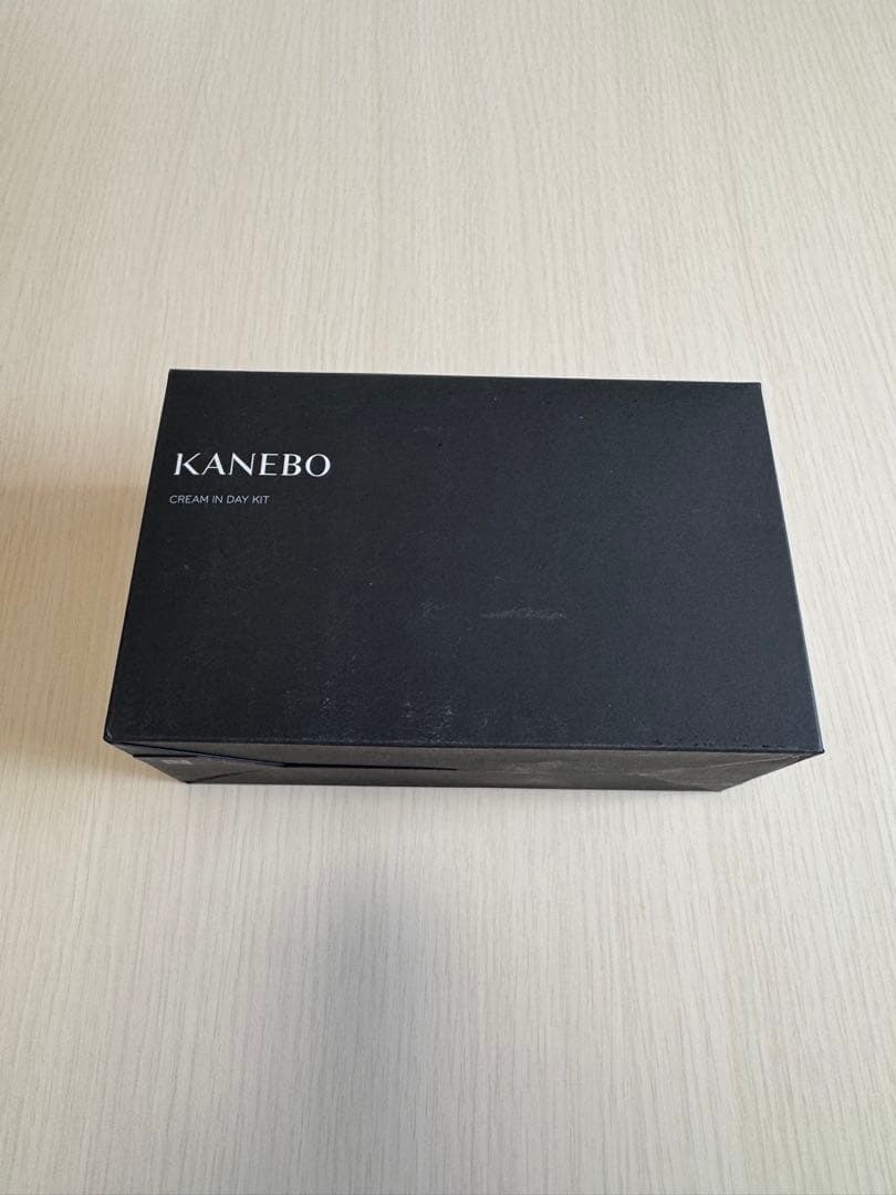 新品未使用 クリーム イン デイ キットb