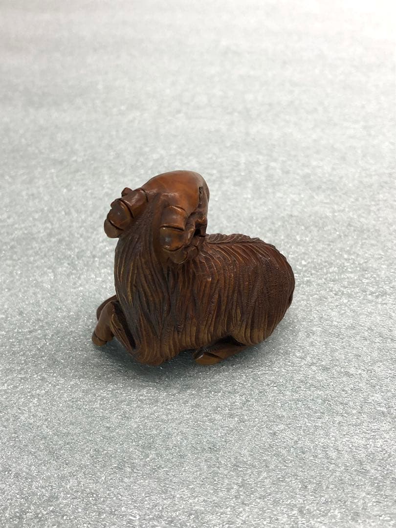 根付　羊　時代提物　木彫り