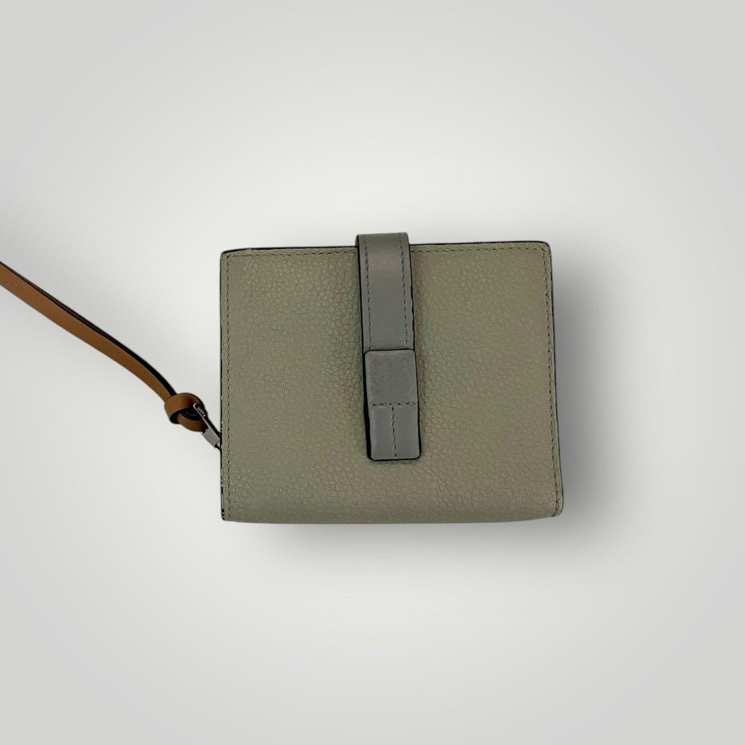 LOEWE 二つ折り財布 ライトグレー