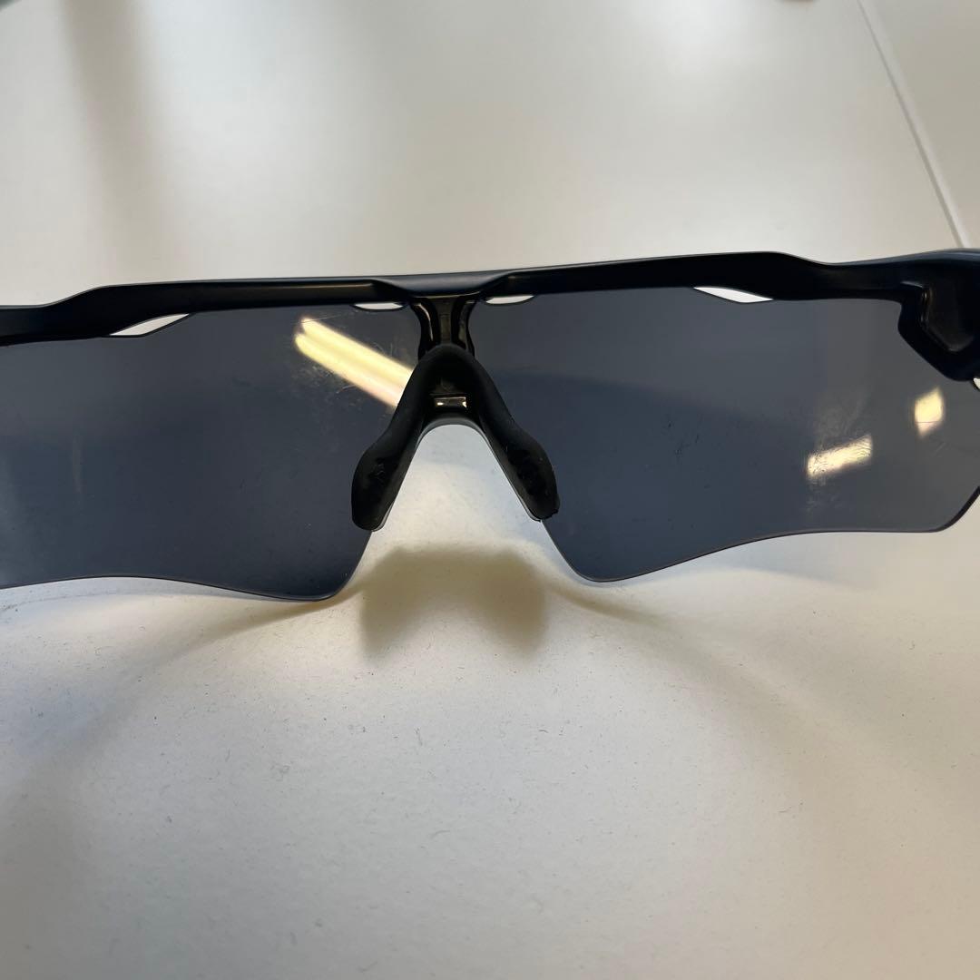 oakley ブラック スポーツサングラス