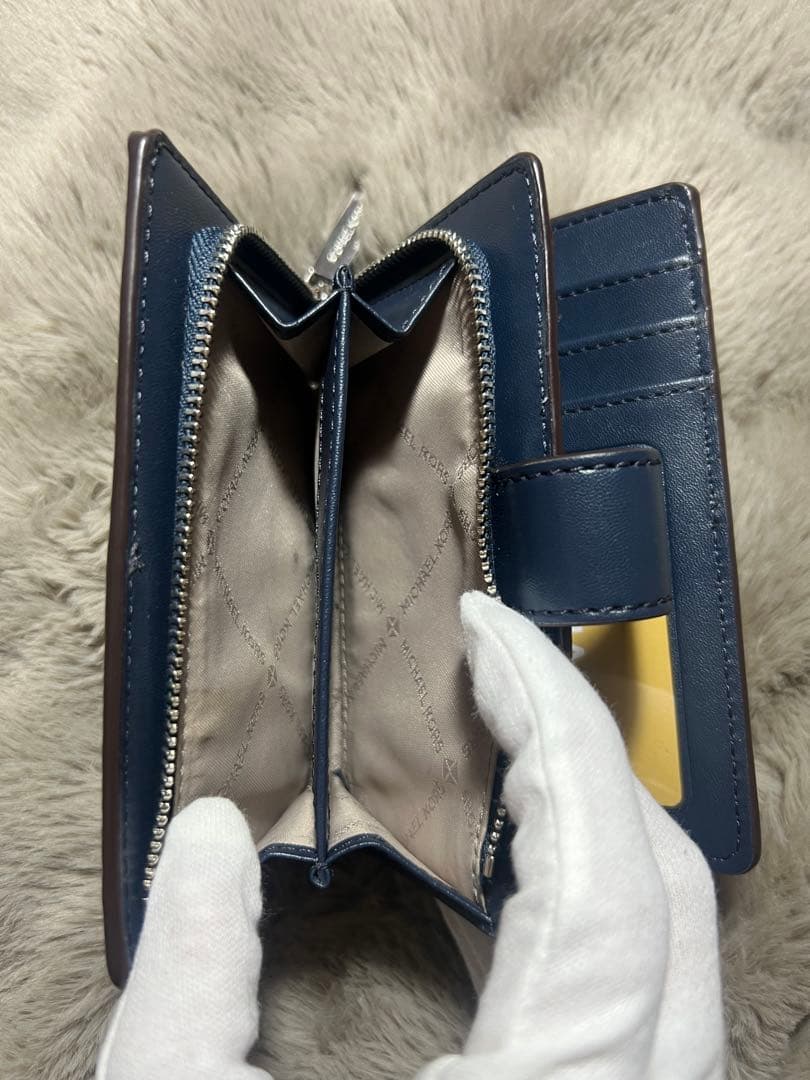 【期間限定値下げ中✨️】MICHAEL KORS 2つ折り 財布