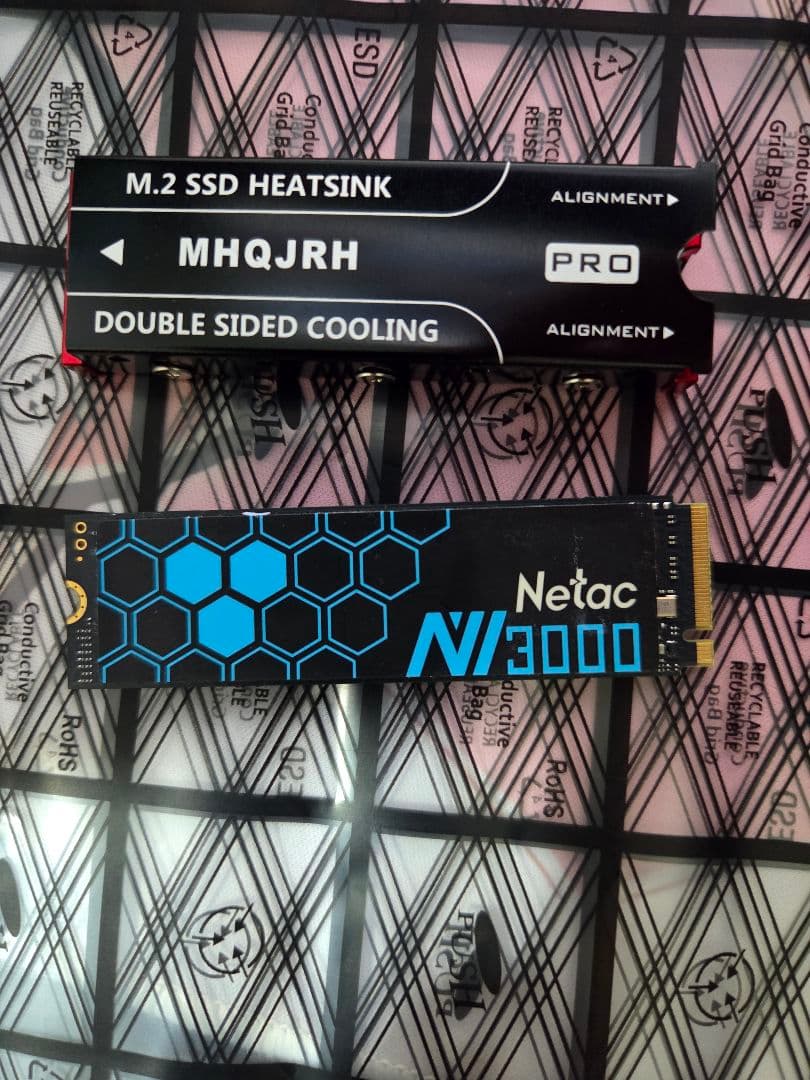 Netac NV3000 M.2 SSD 2TB ヒートシンク付き