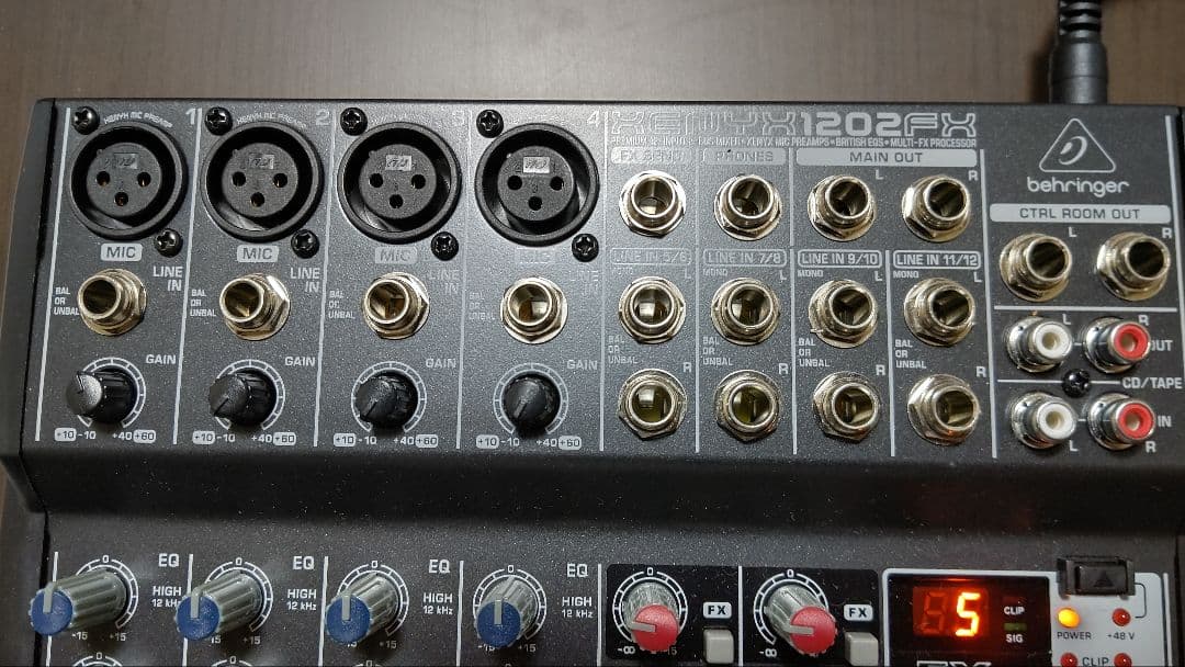 BEHRINGER XENYX 1202FX アナログミキサー