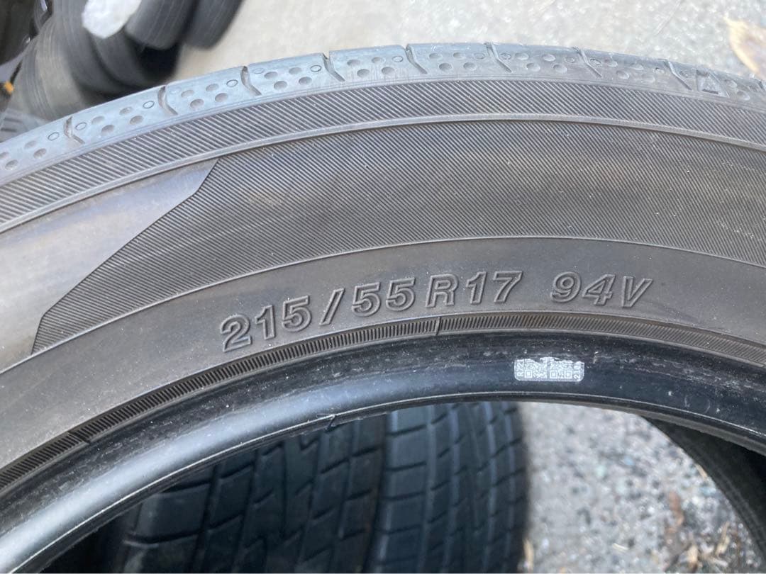 2022年バリ山！ヨコハマブルーアースRV03 215/55R17 2本送料無料
