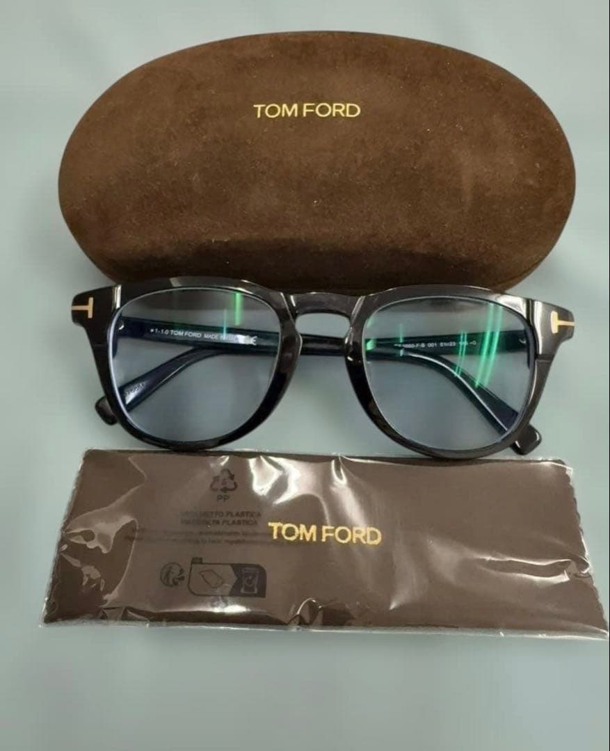 み*る様 Tom Ford TF5660-F-B 001 51ㇿ23 145⋆0