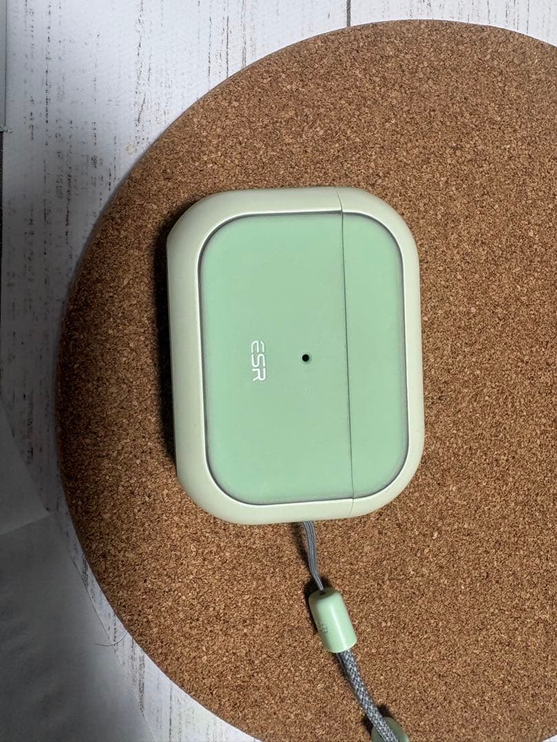 Apple AirPods Pro 2 ESRケース付き