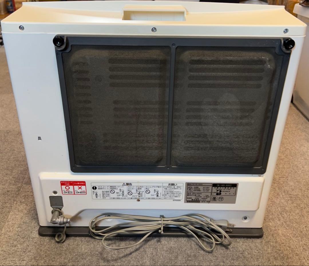 ガスファンヒーター 木造11畳まで /コンクリート15畳　入電確認済み