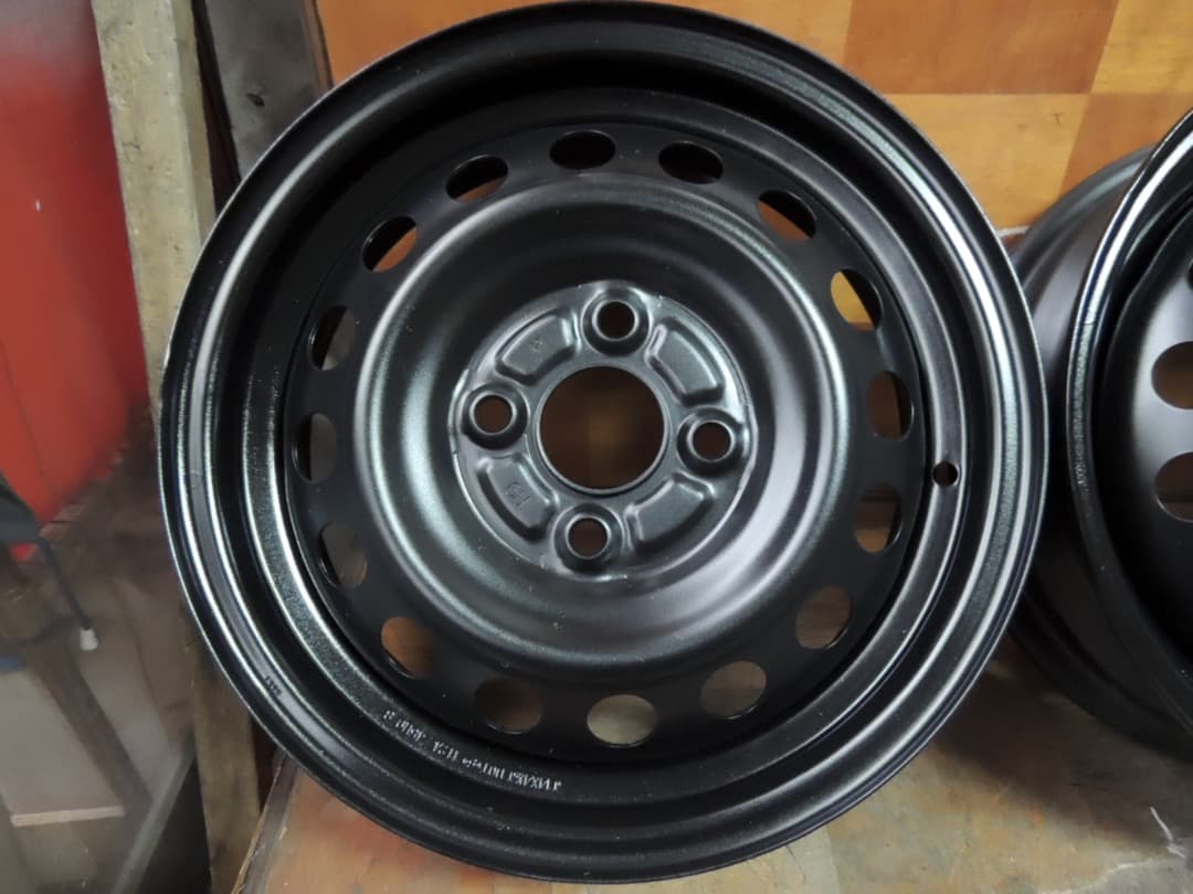 C100 14x4.5J 4穴 ハブ径56 スチールホイール 14インチ 4本